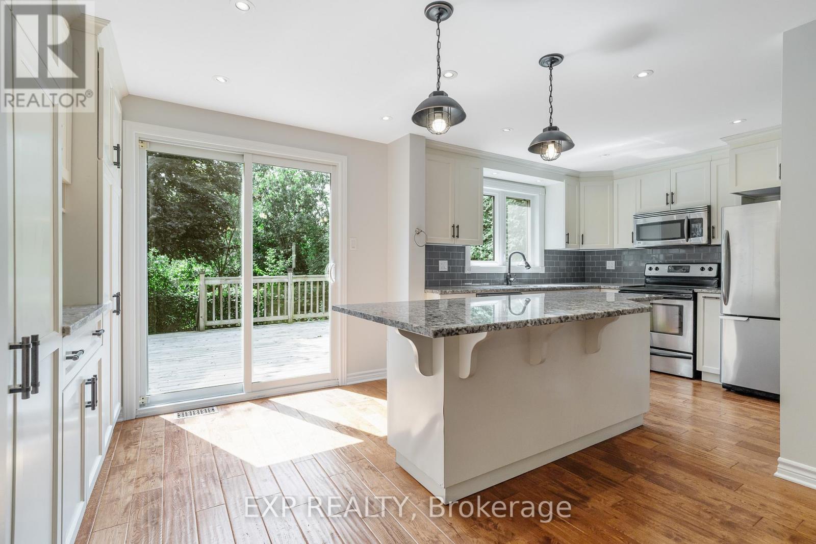 80 Coolspring Crescent