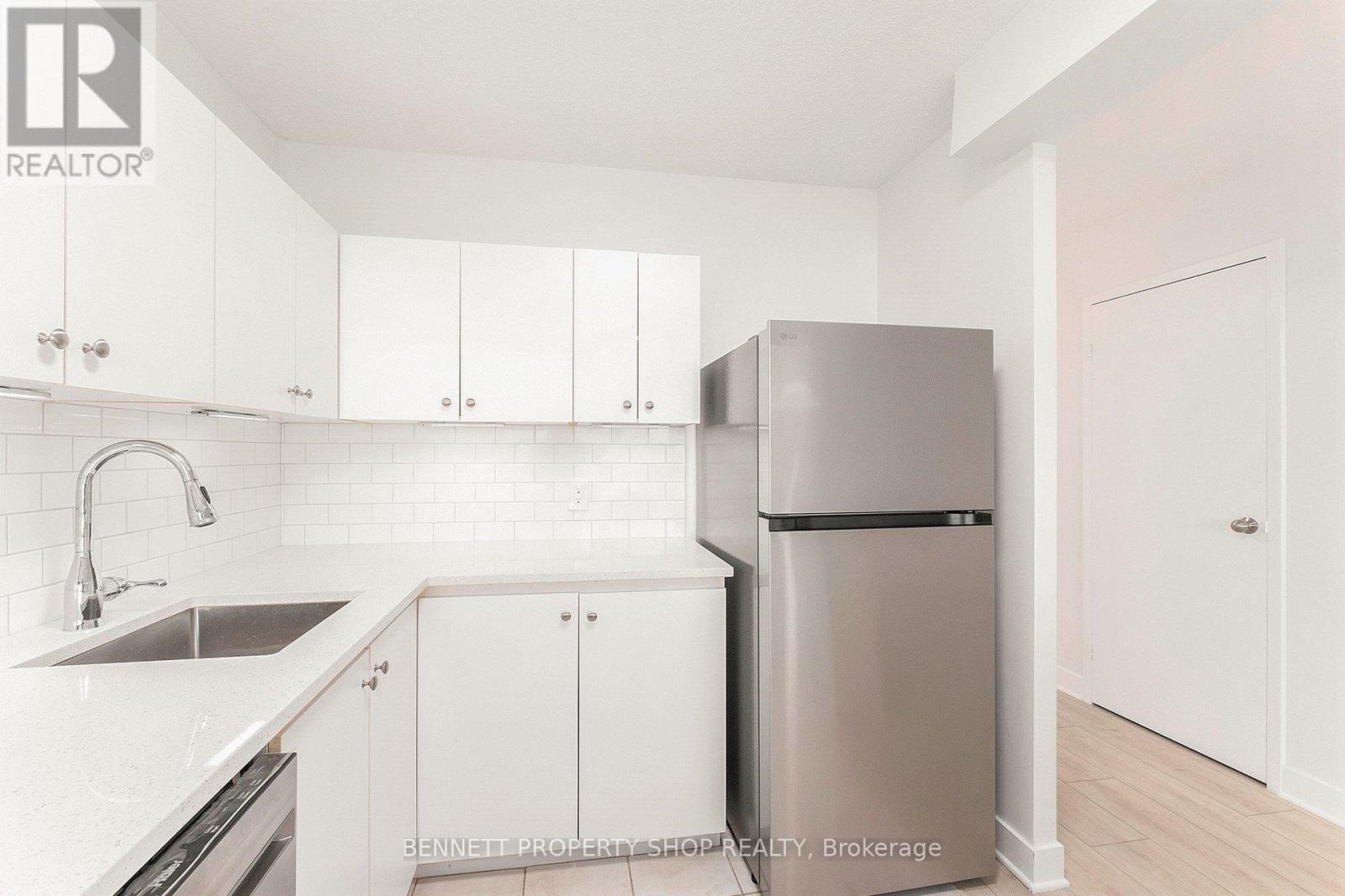 2209 - 900 Dynes Road