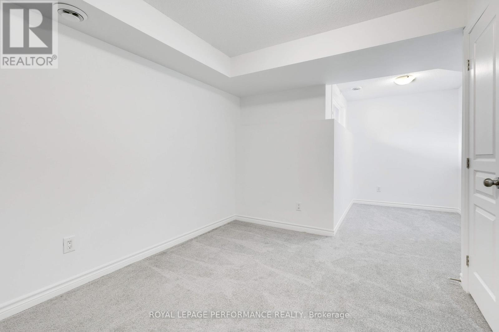 53 - 121 Poplin Street