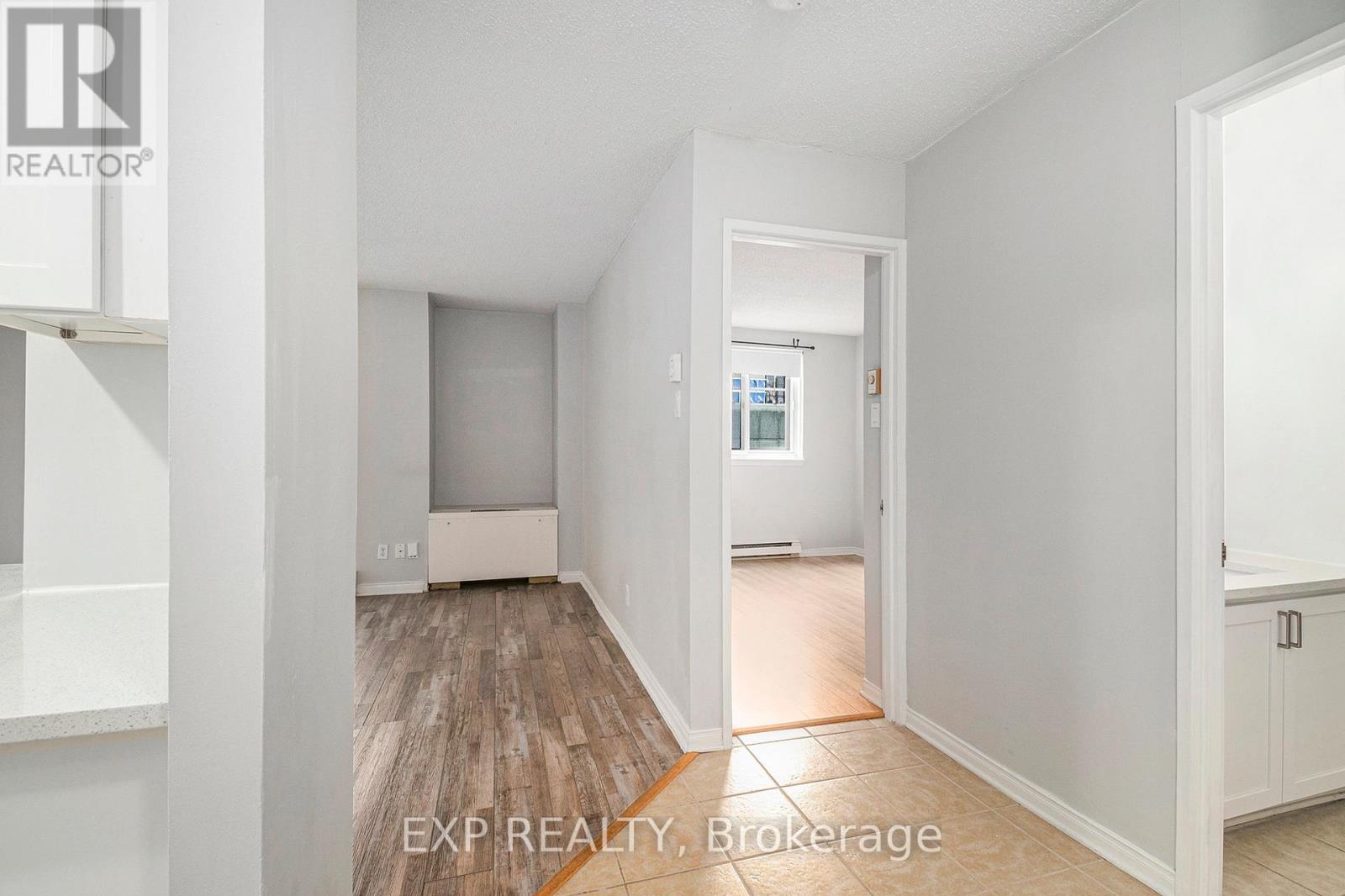 1402 - 199 Kent Street