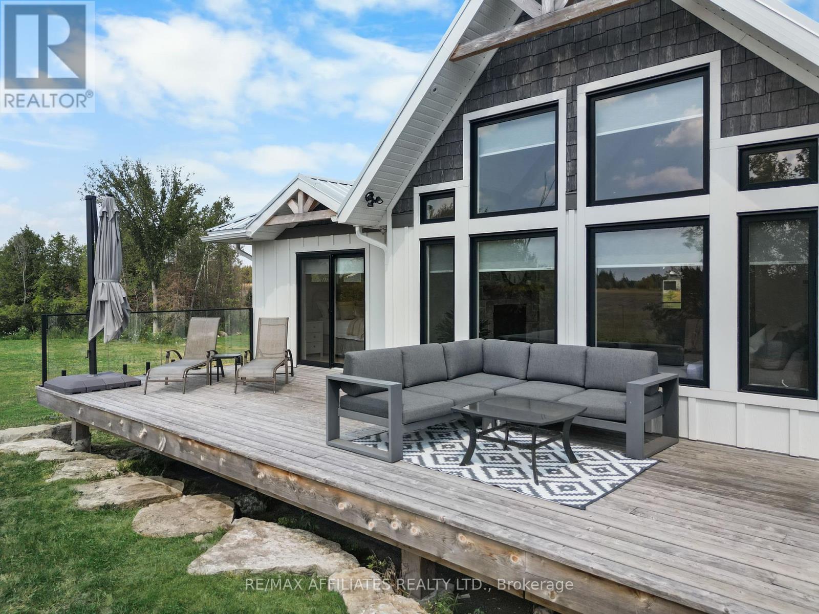 205 Westar Farm Way