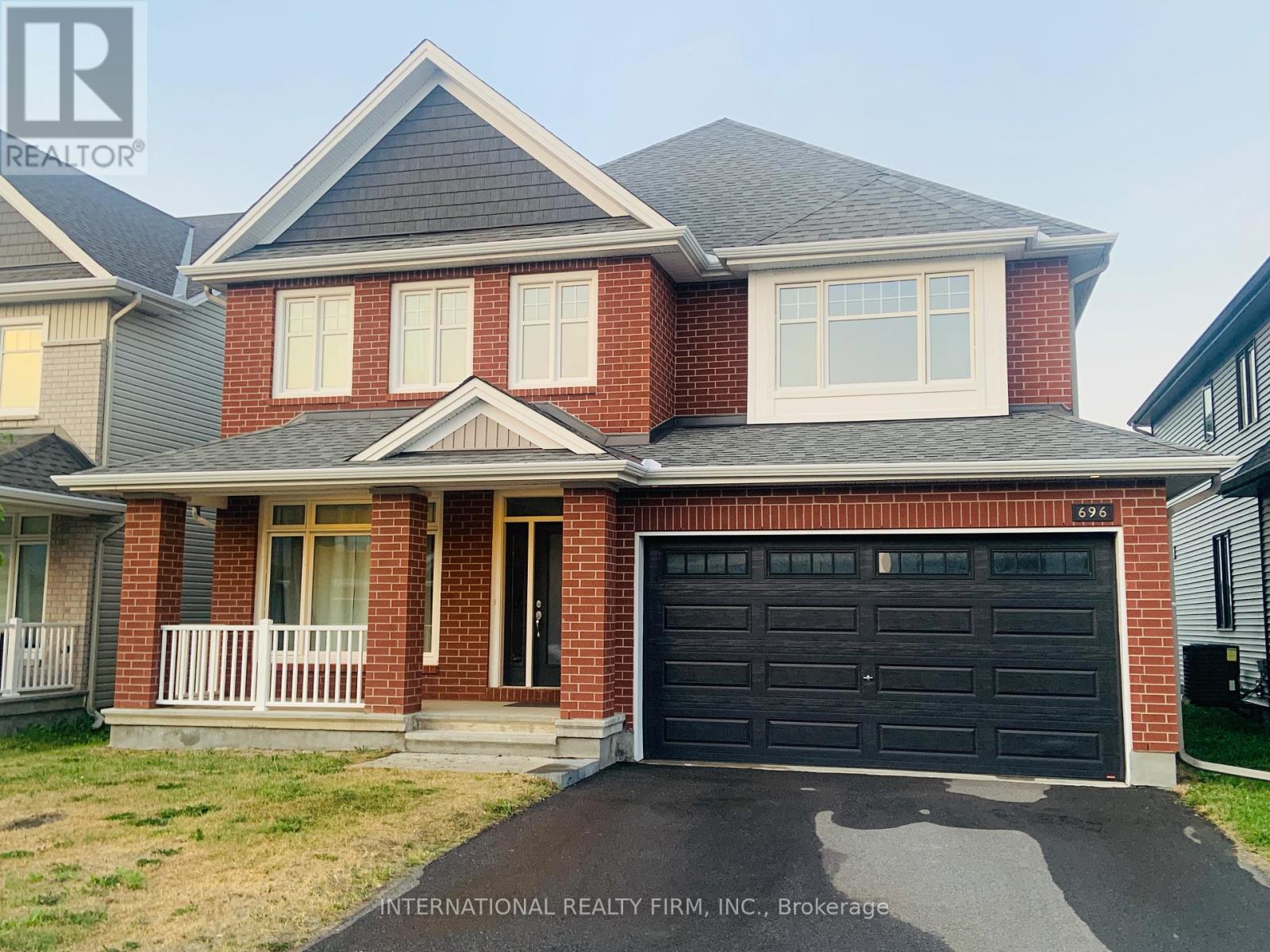696 Moonflower Crescent