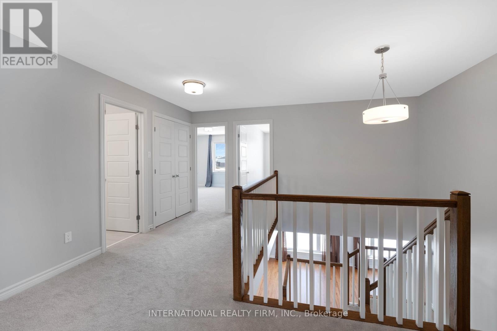 696 Moonflower Crescent