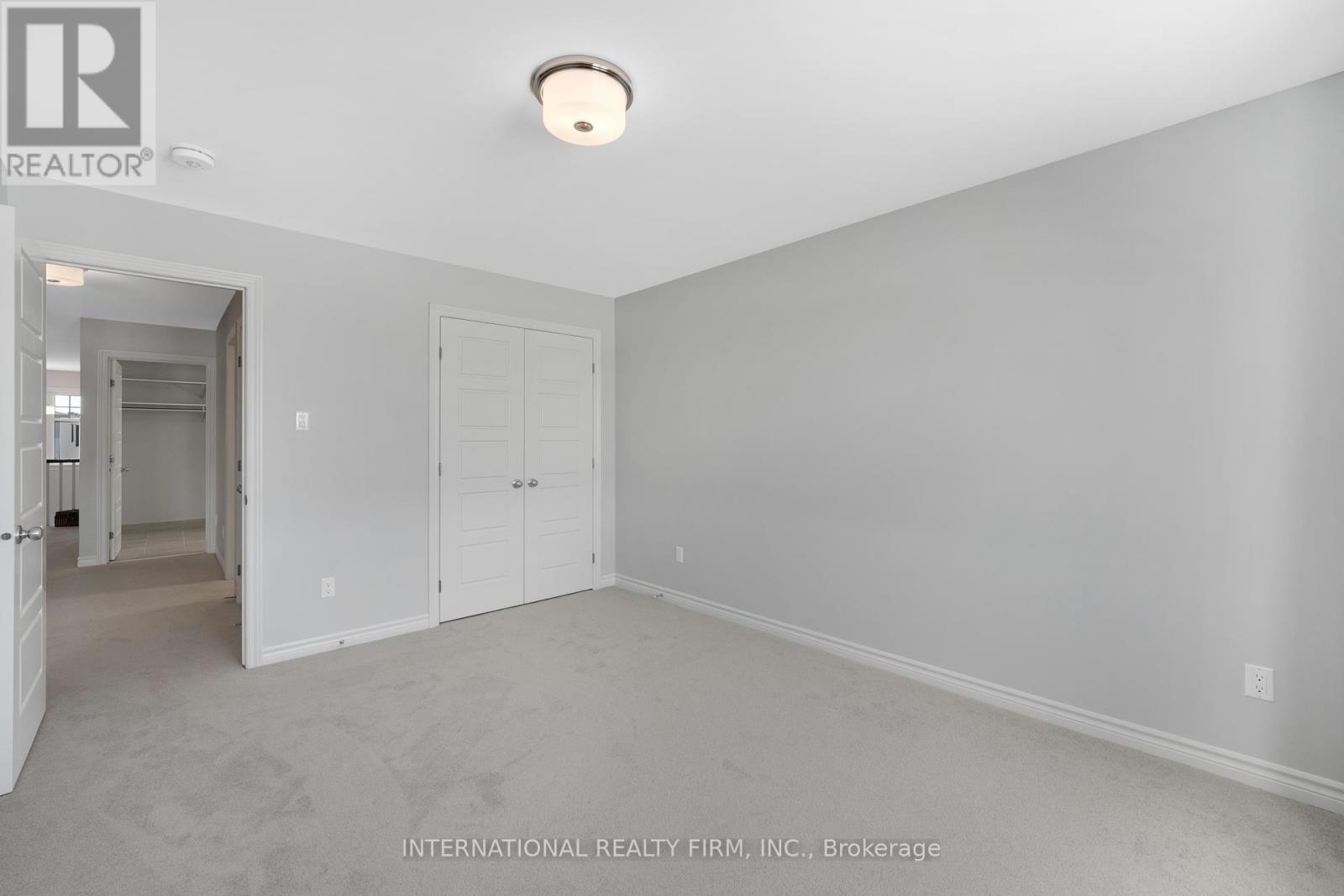 696 Moonflower Crescent