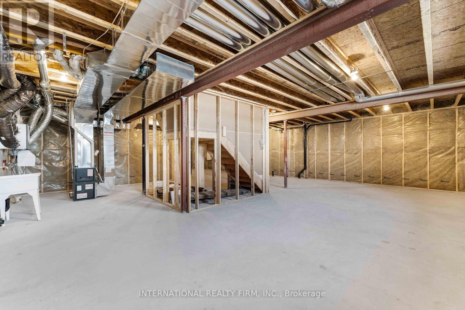 696 Moonflower Crescent