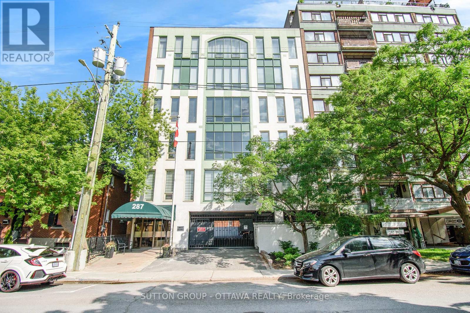 202 - 287 Maclaren Street