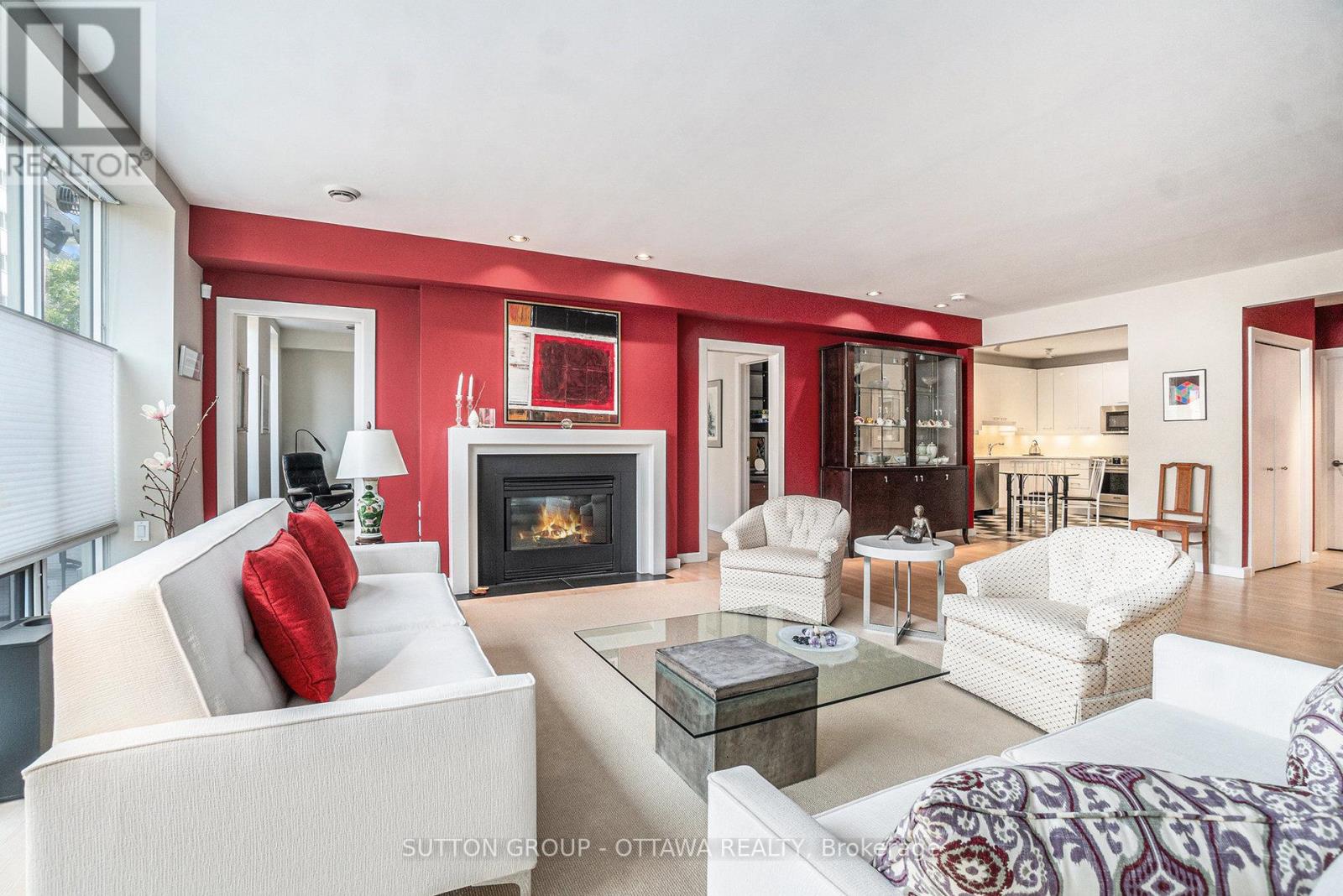 202 - 287 Maclaren Street