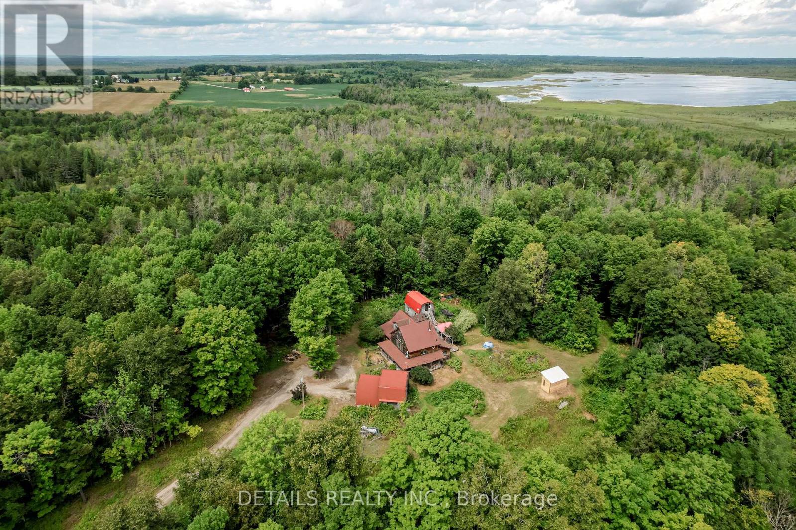 1502 Drummond Con 10a Road W
