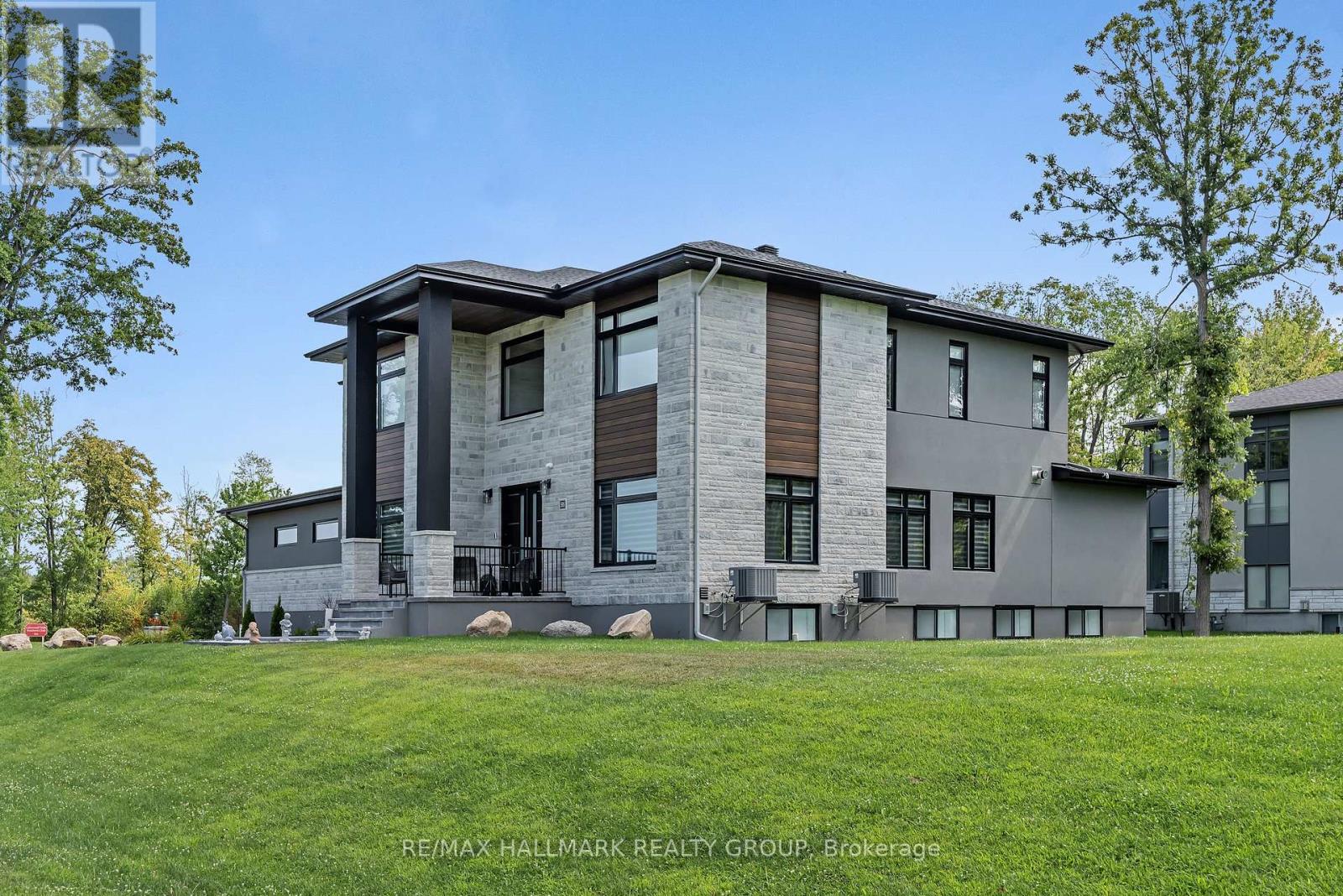 595 Shoreway Drive