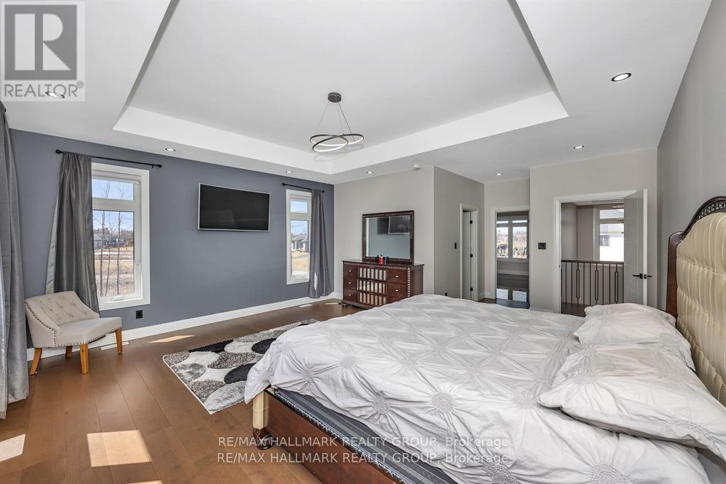 595 Shoreway Drive