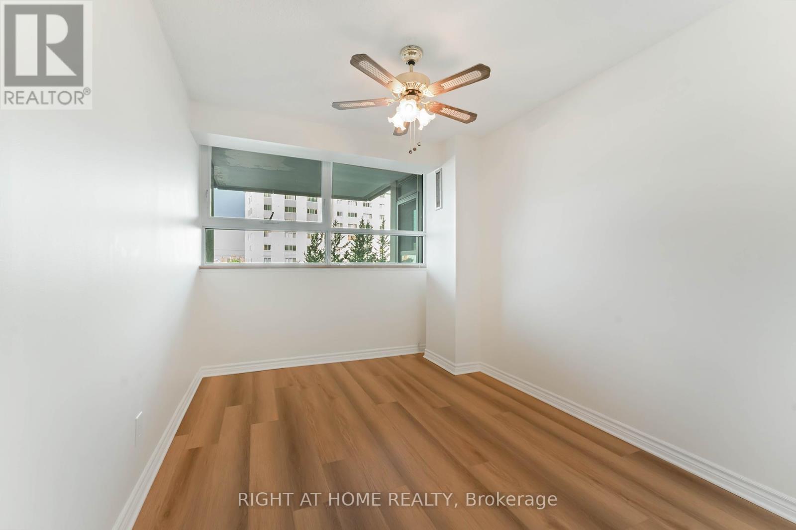 302 - 555 Brittany Drive
