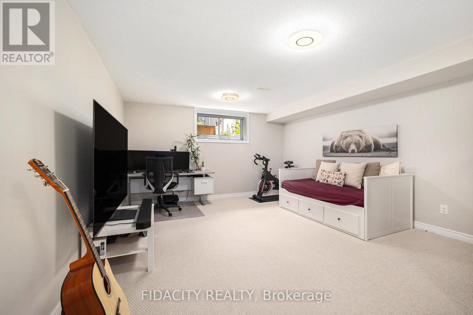 241 Bandelier Way