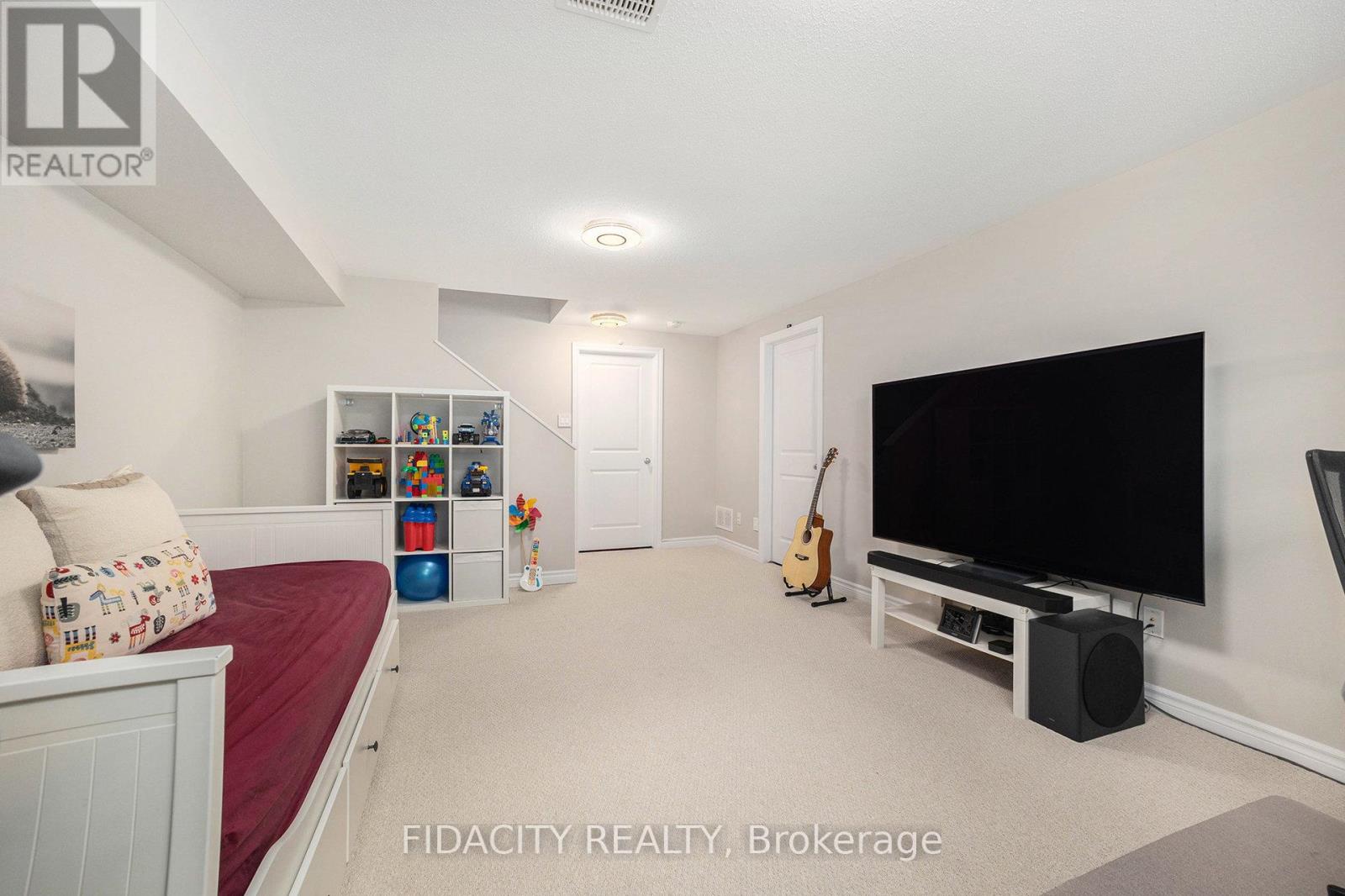 241 Bandelier Way