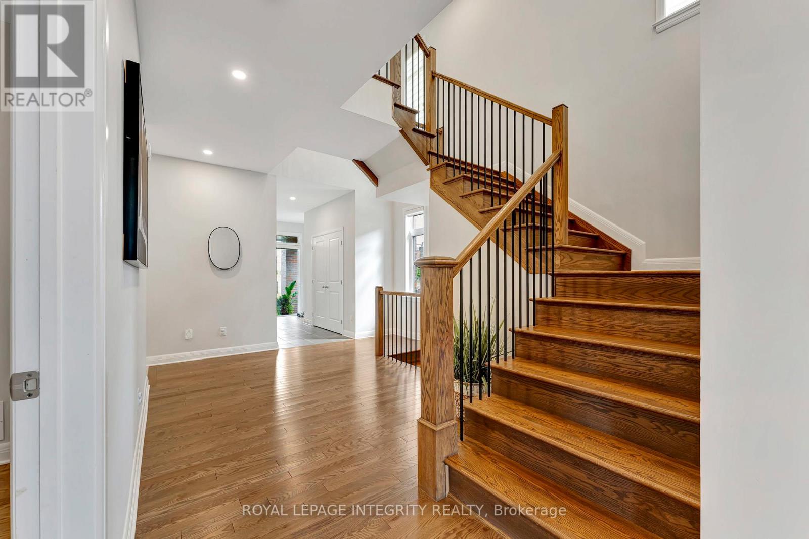885 Moses Tennisco Street