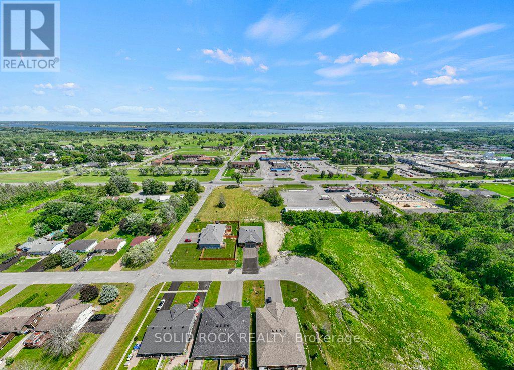 9 Billings Avenue W