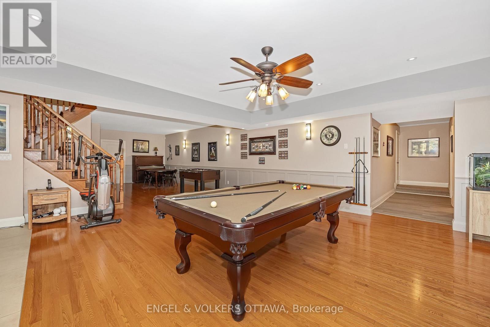 1836 Whitemarsh Crescent