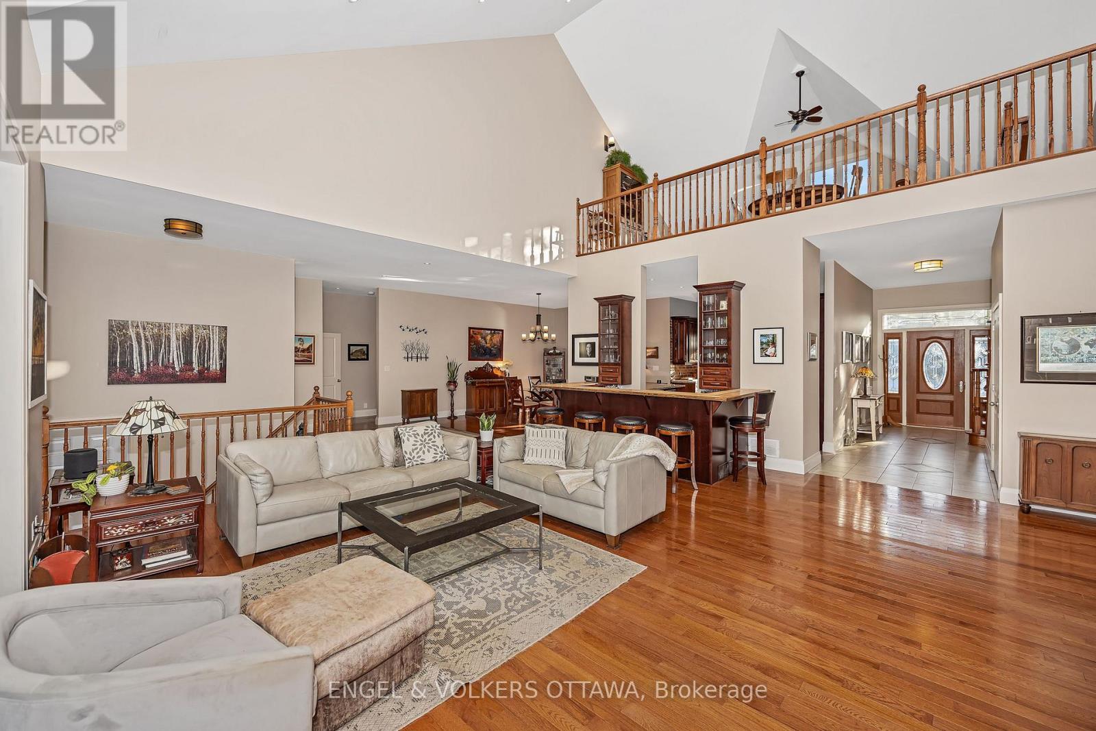 1836 Whitemarsh Crescent