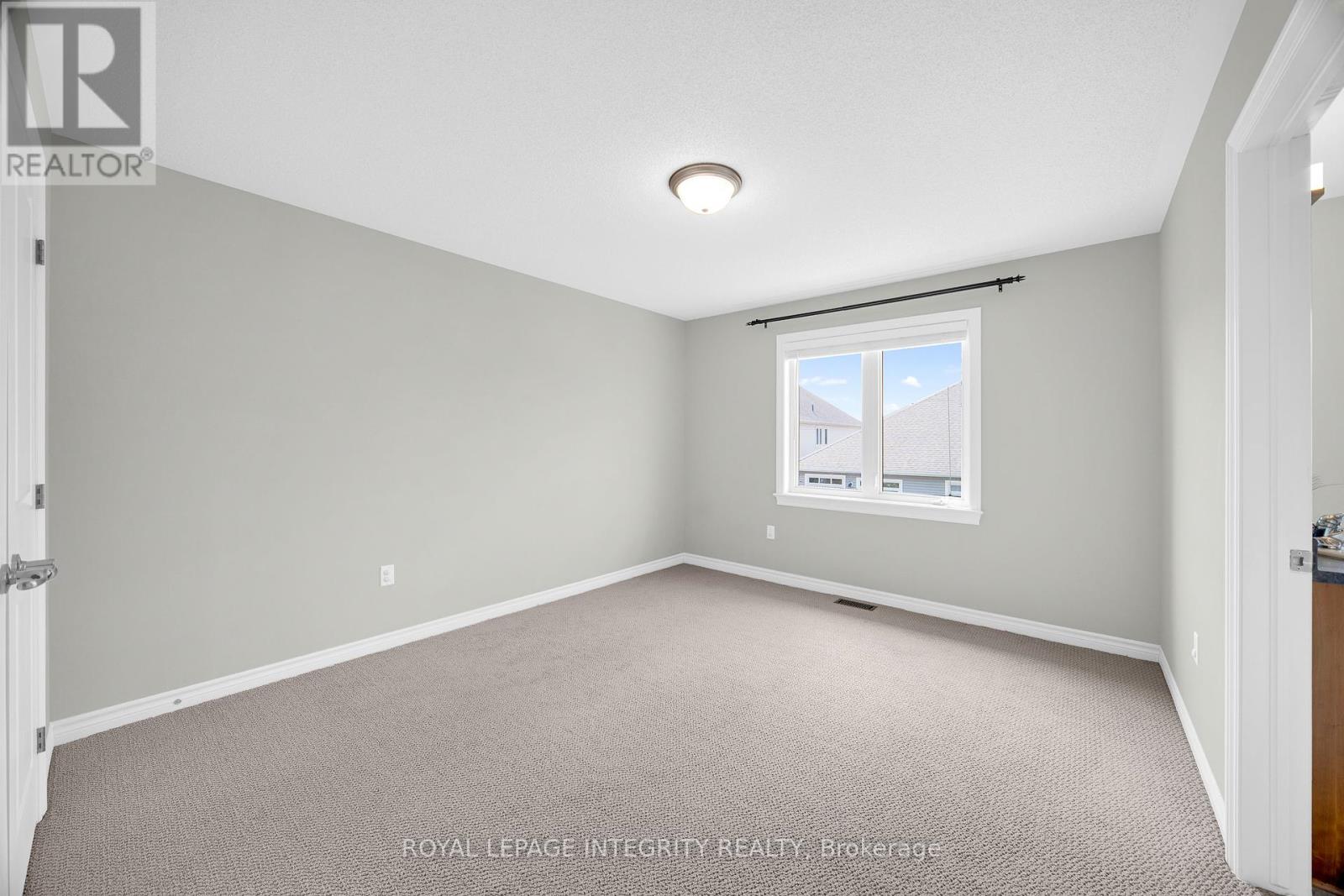 514 Carina Crescent