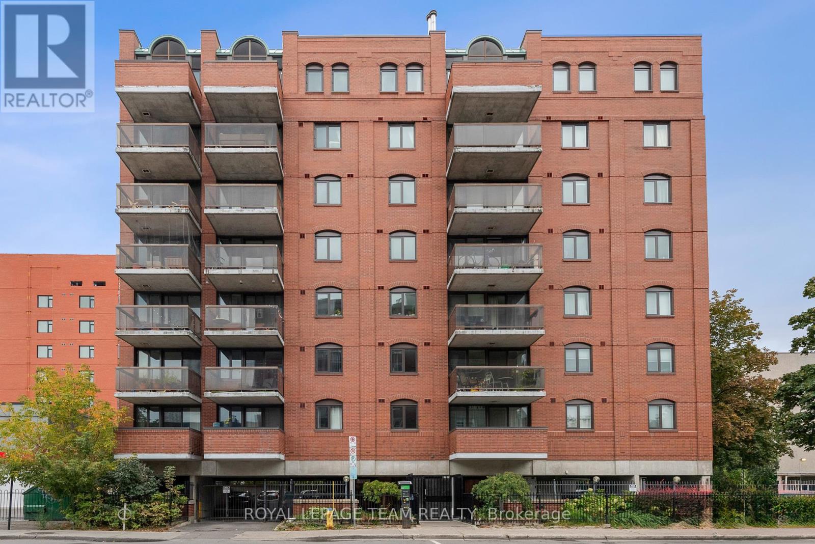 202 - 309 Cumberland Street