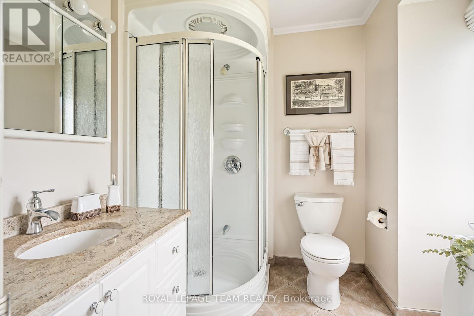 2128 Hubbard Crescent