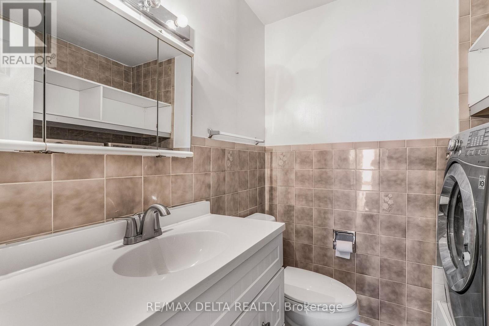 1115 Cholette Crescent