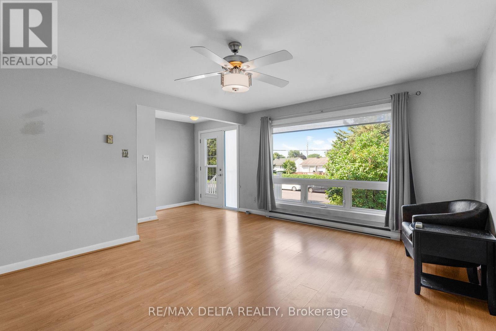 1115 Cholette Crescent