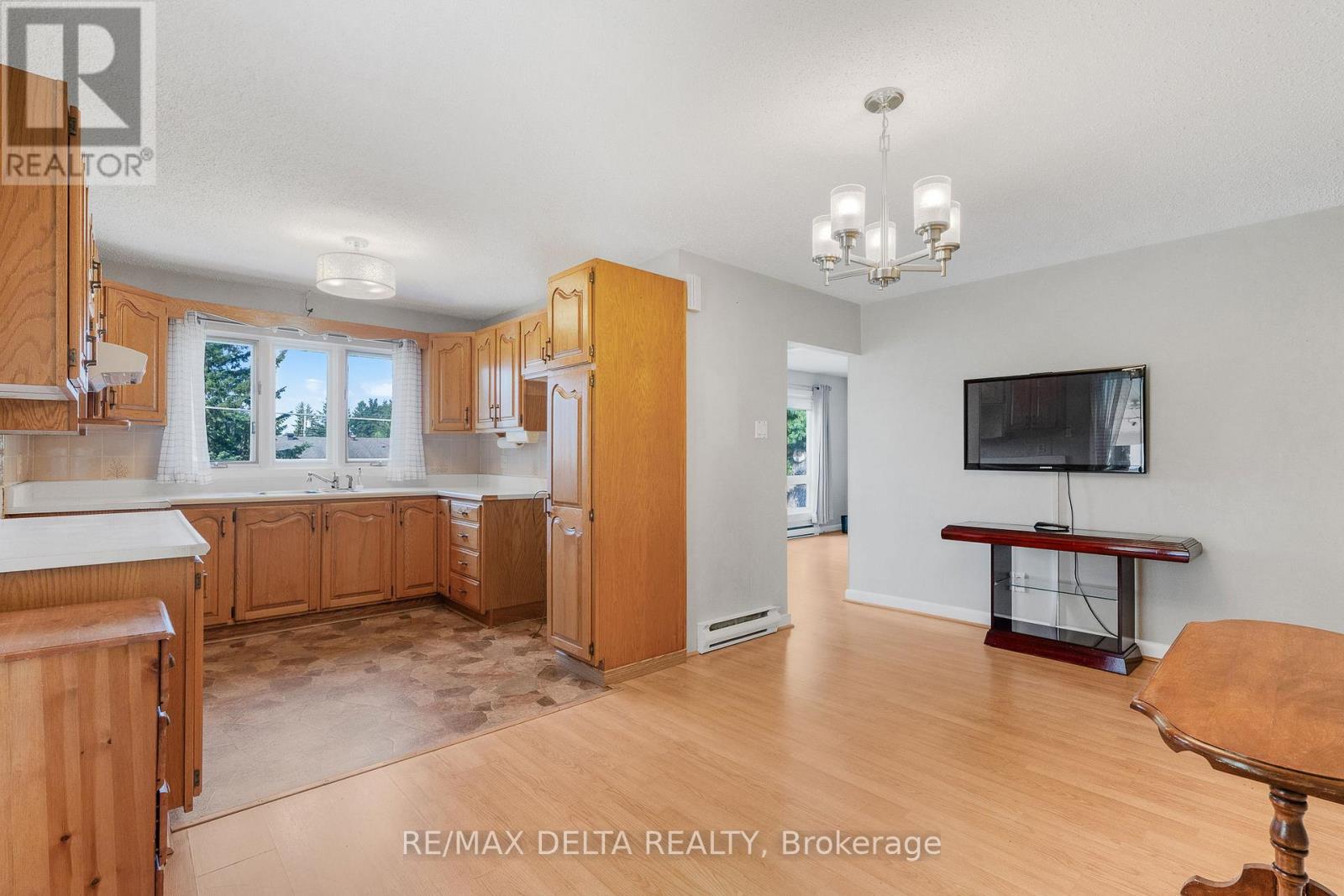 1115 Cholette Crescent