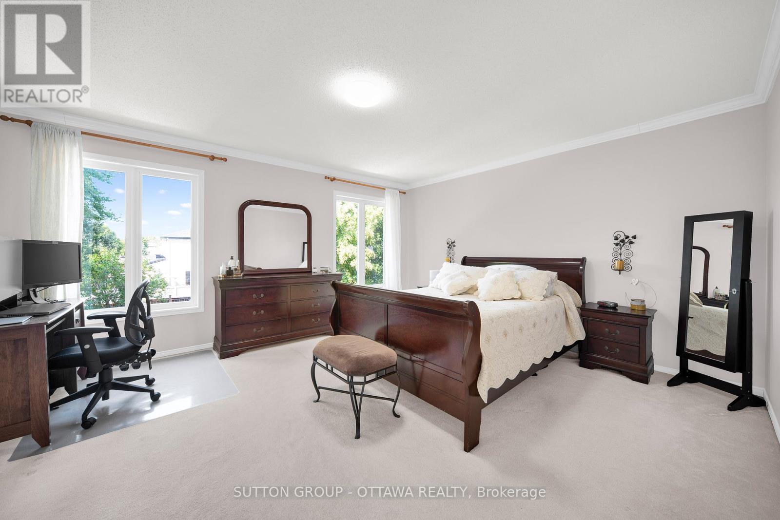 11 Baypointe Crescent