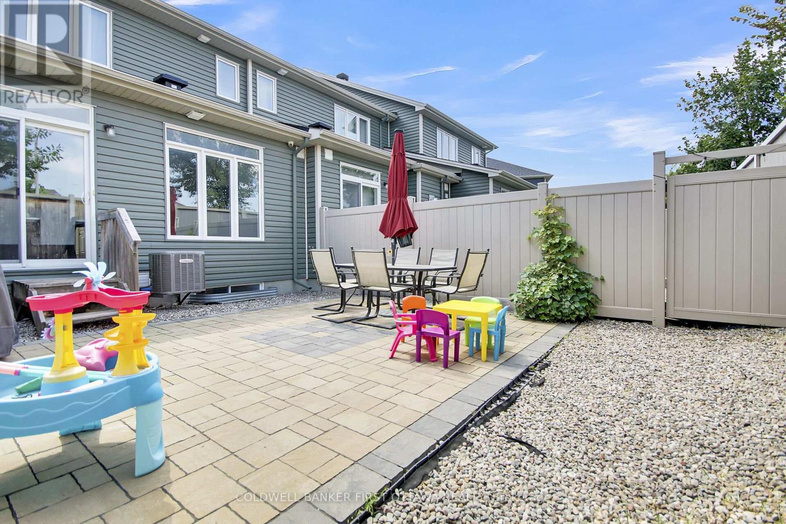 168 Hawkshaw Crescent