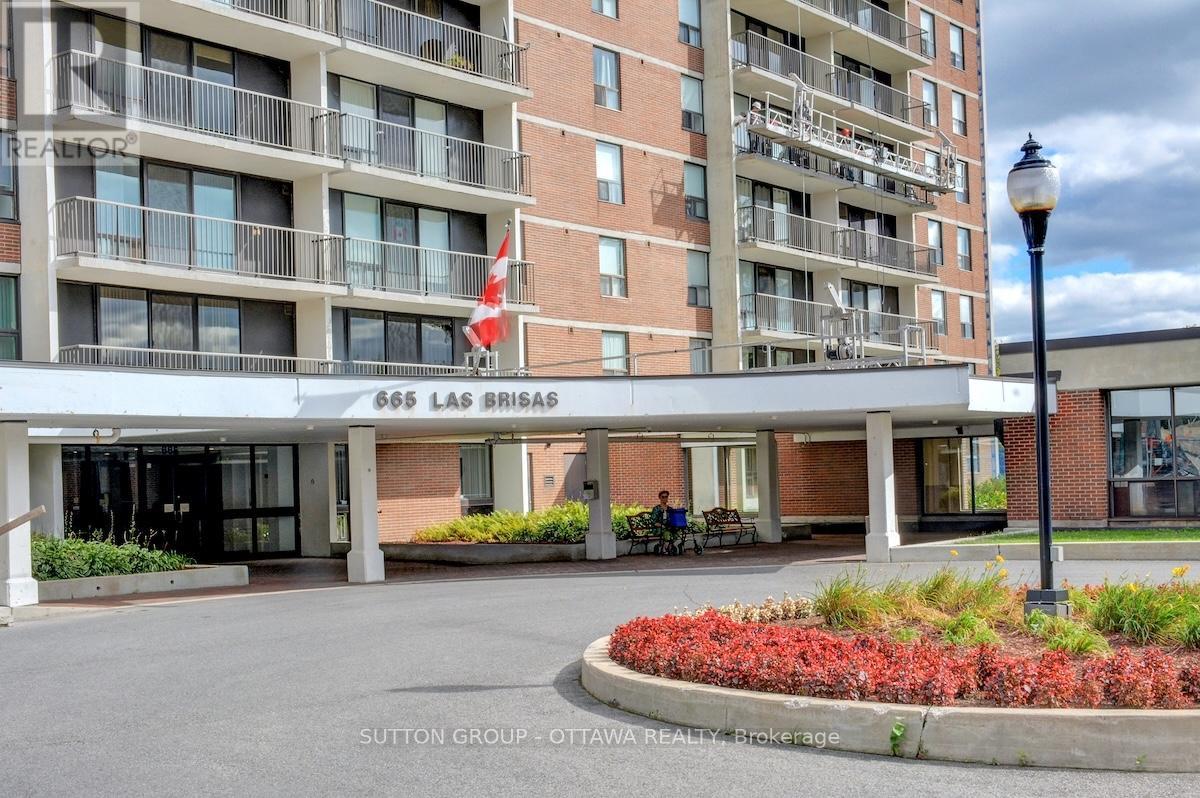 405 - 665 Bathgate Drive