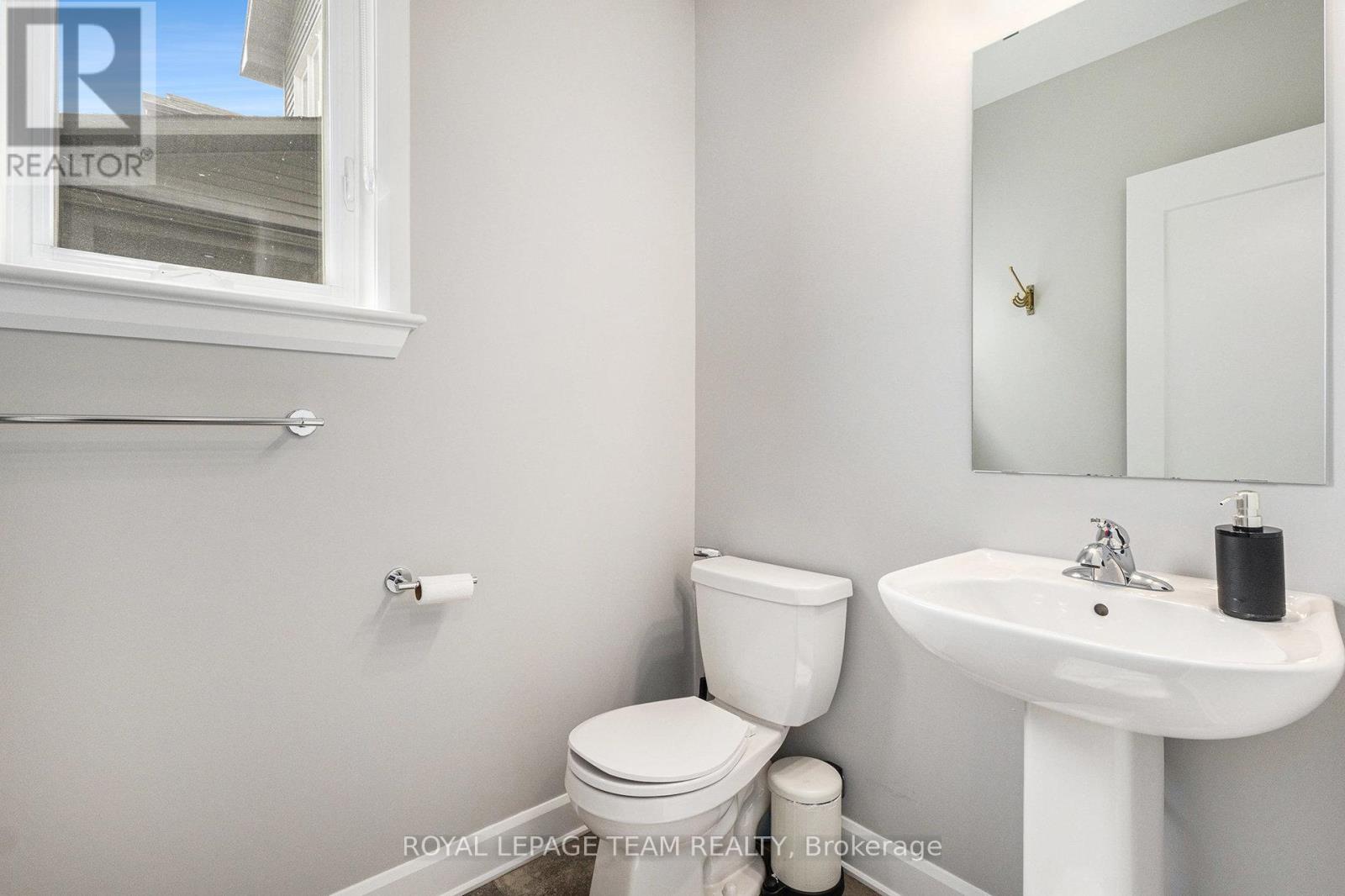 659 Parkview Terrace
