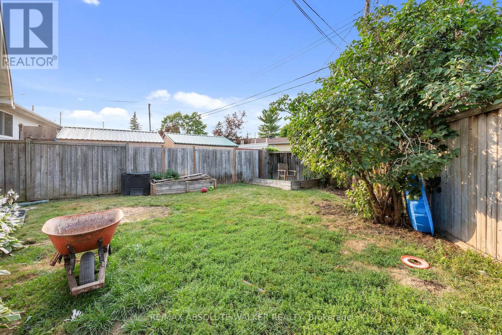 428 Hatfield Crescent