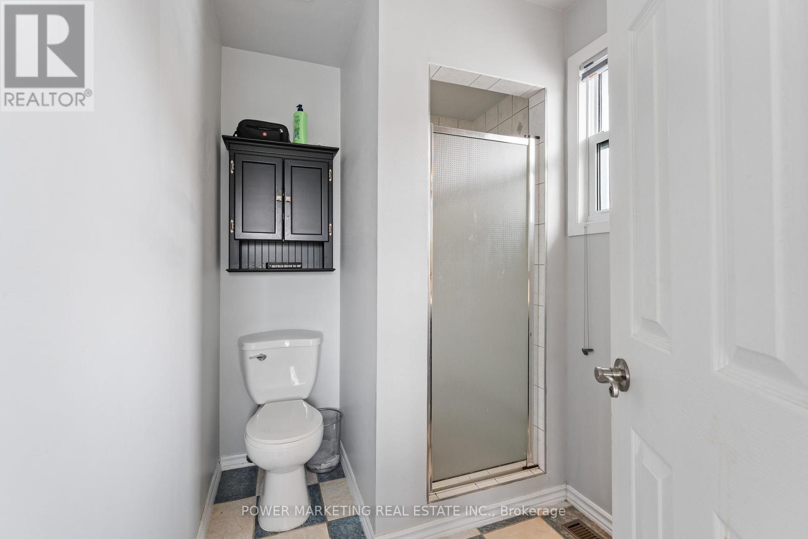 1809 Chopin Place