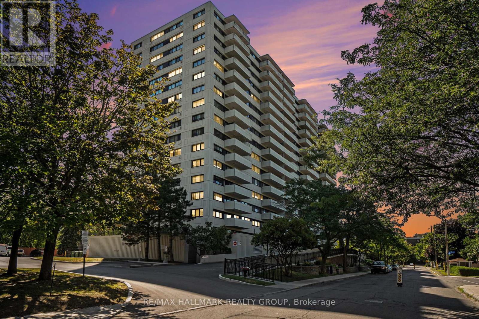 1406 - 40 Landry Street