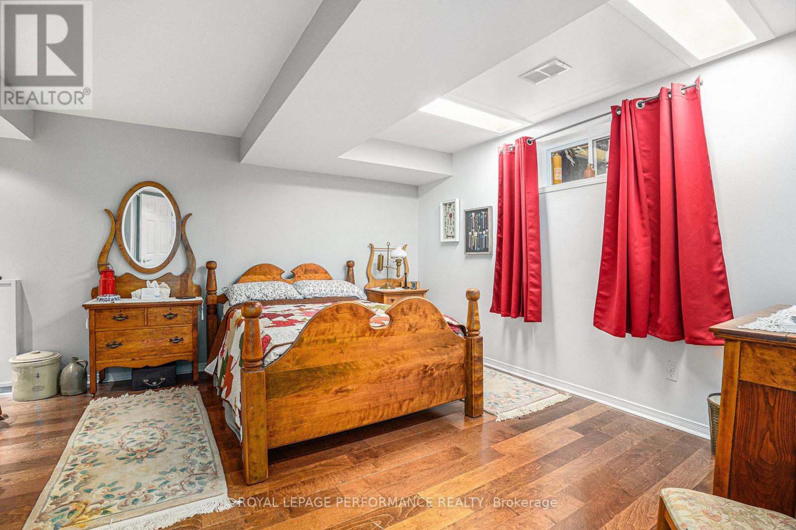 1 Wedgewood Crescent