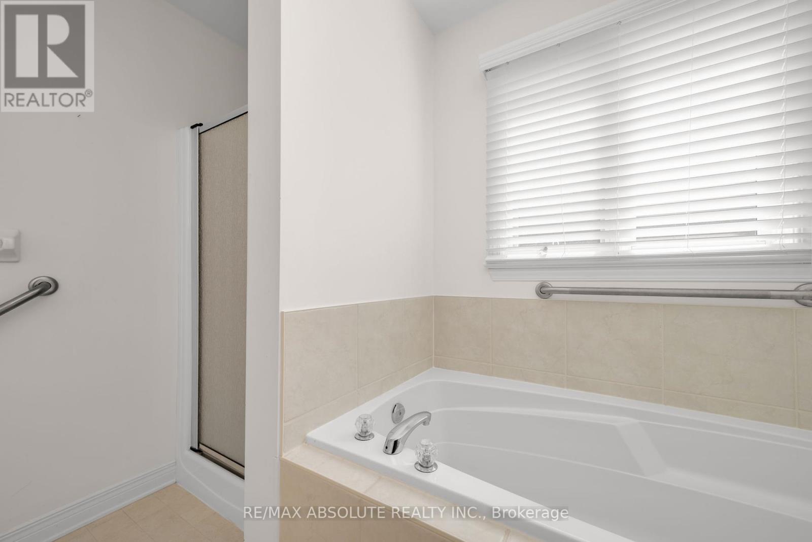 87 Waterthrush Crescent