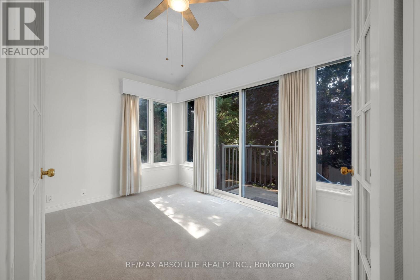 87 Waterthrush Crescent