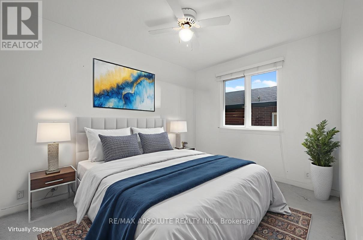 87 Waterthrush Crescent