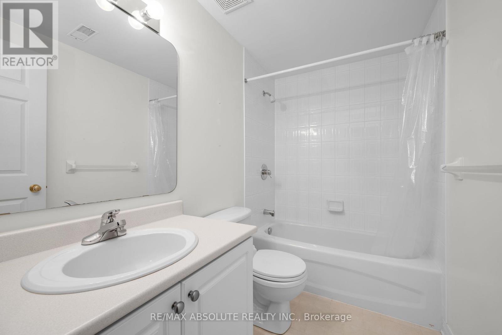 87 Waterthrush Crescent