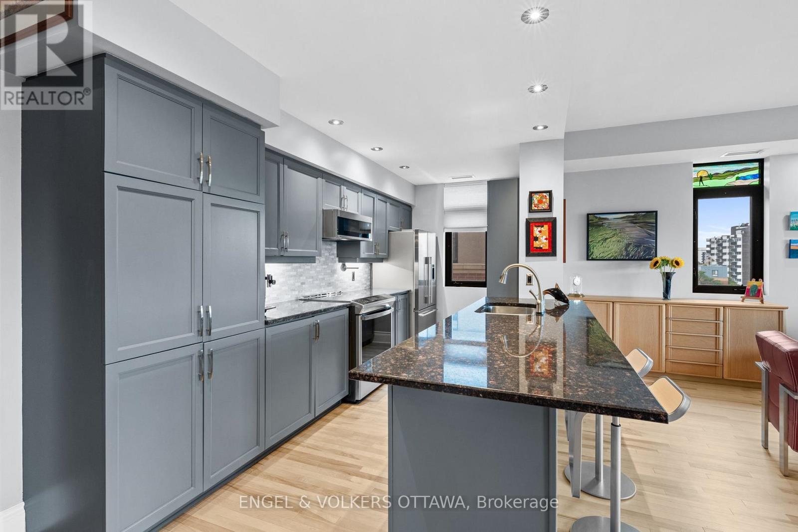 703 - 374 Cooper Street
