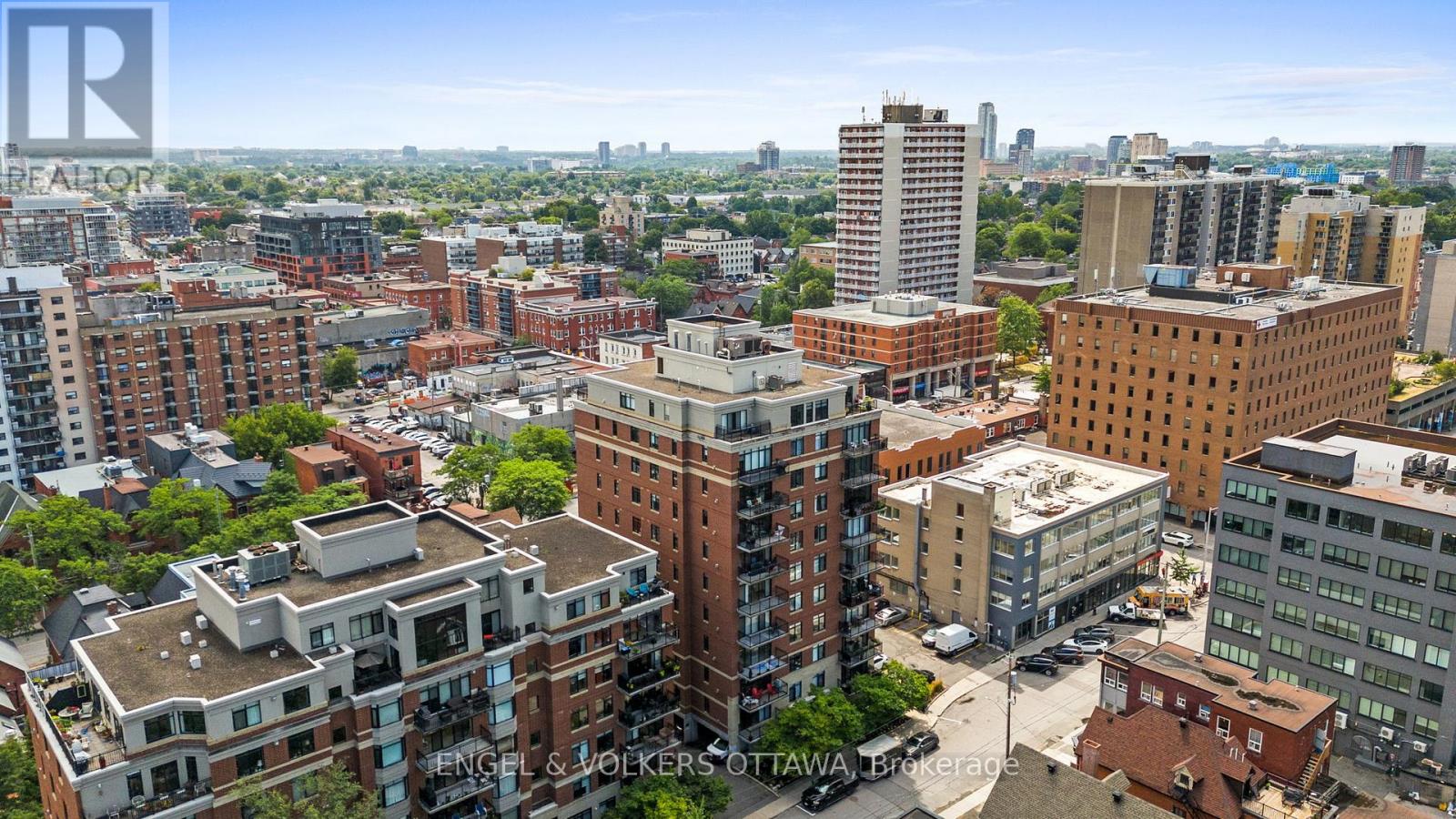 703 - 374 Cooper Street