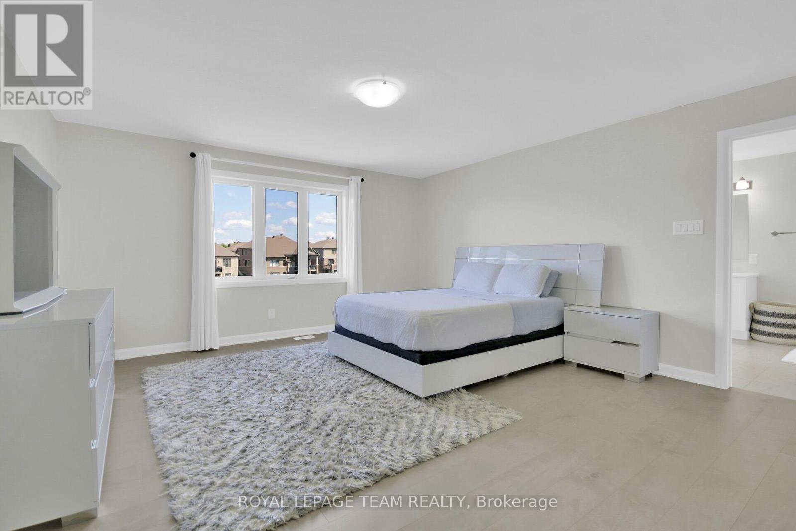 737 Coast Circle