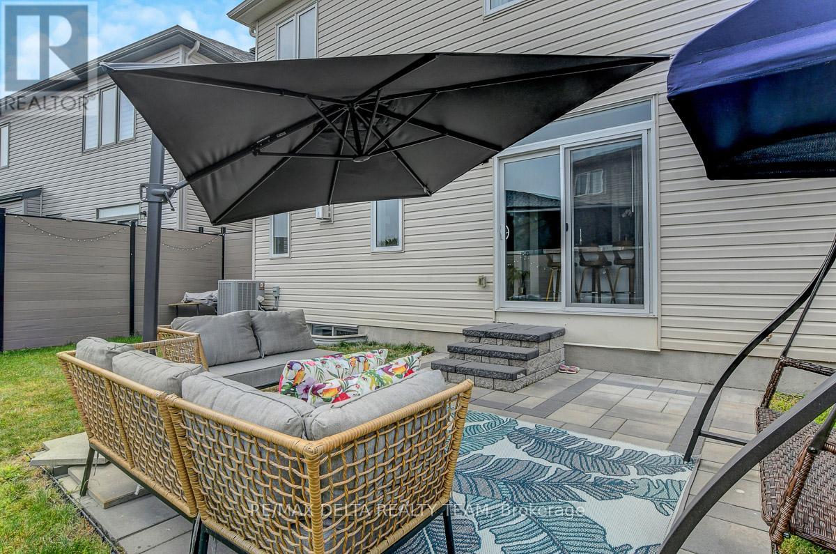 370 Aquaview Drive