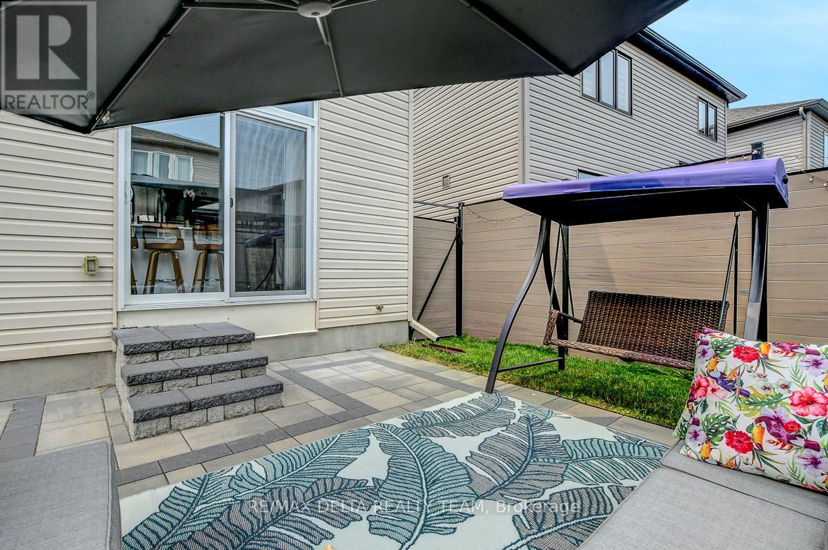 370 Aquaview Drive