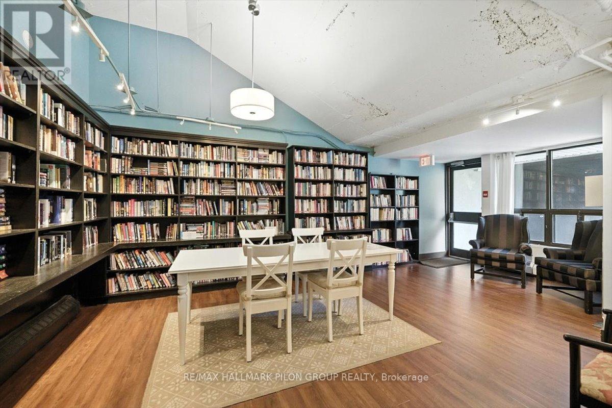 1503 - 505 St Laurent Boulevard