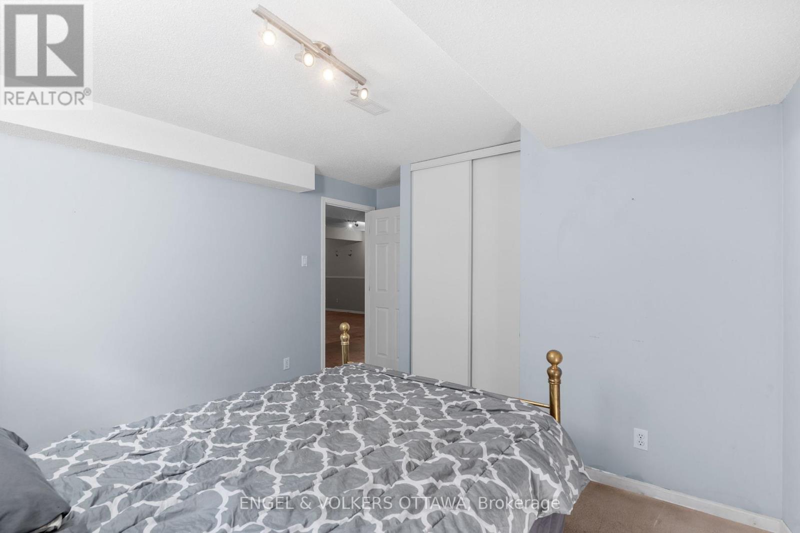 128 Grandpark Circle