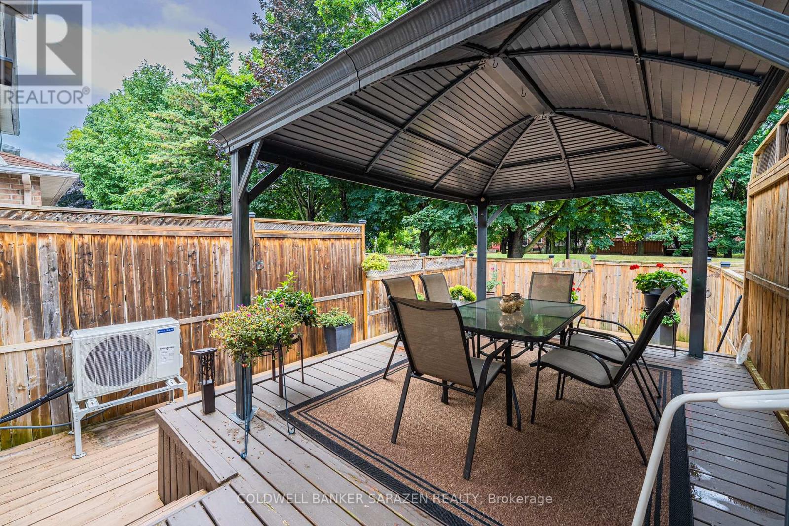 108 Ashpark Crescent