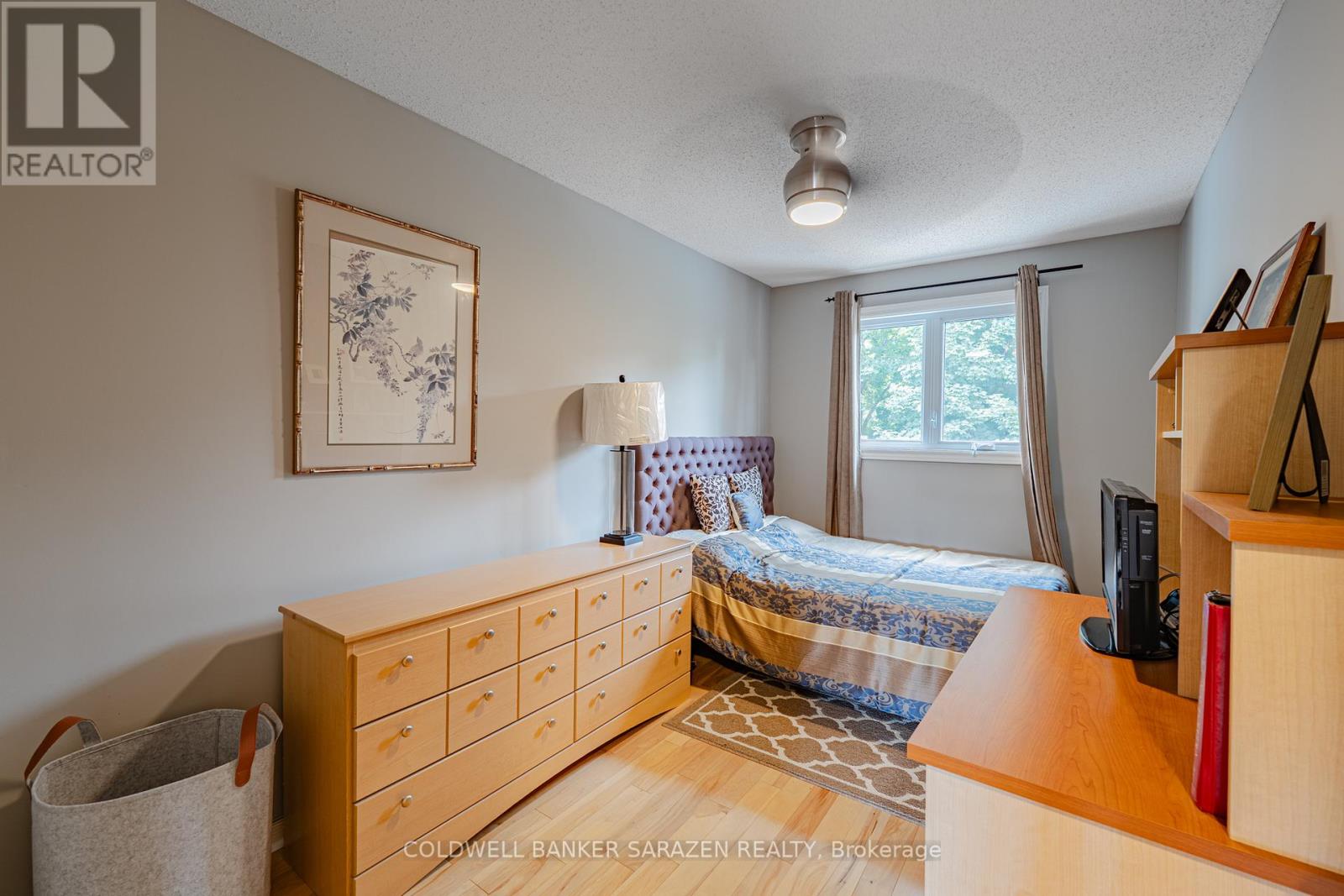 108 Ashpark Crescent