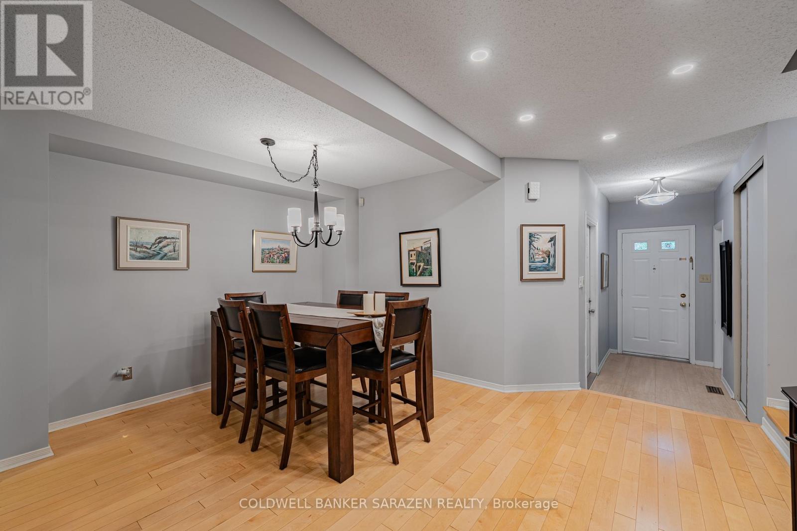 108 Ashpark Crescent