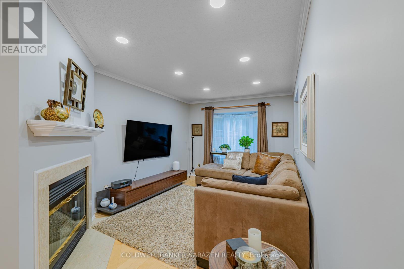 108 Ashpark Crescent